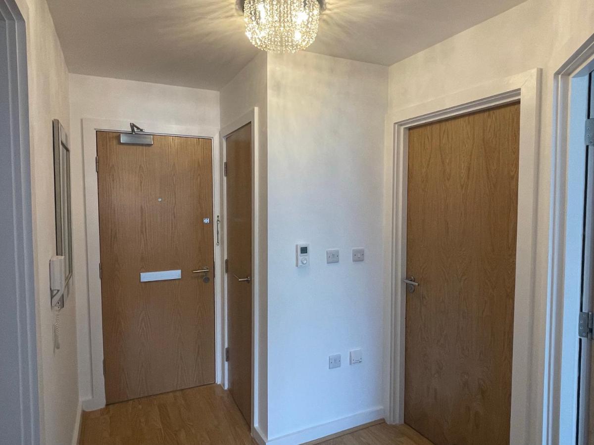 Moda Wigan - Stylish 2 Bed Apartment Central Wigan Exterior photo